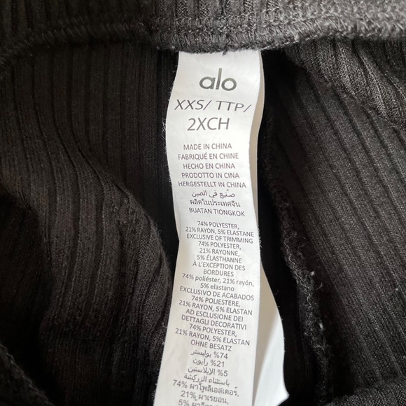 Alo Muse Sweatpants Ribbed Joggers Women’s Black XXS Athleisure Lounge W5784R - Picture 5 of 5